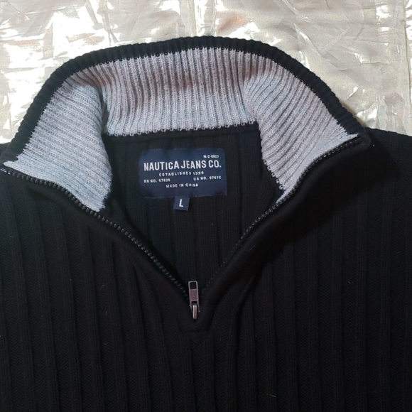 NAUTICA JEANS CO. Men's Black Sweater Sz. L - Picture 3 of 3